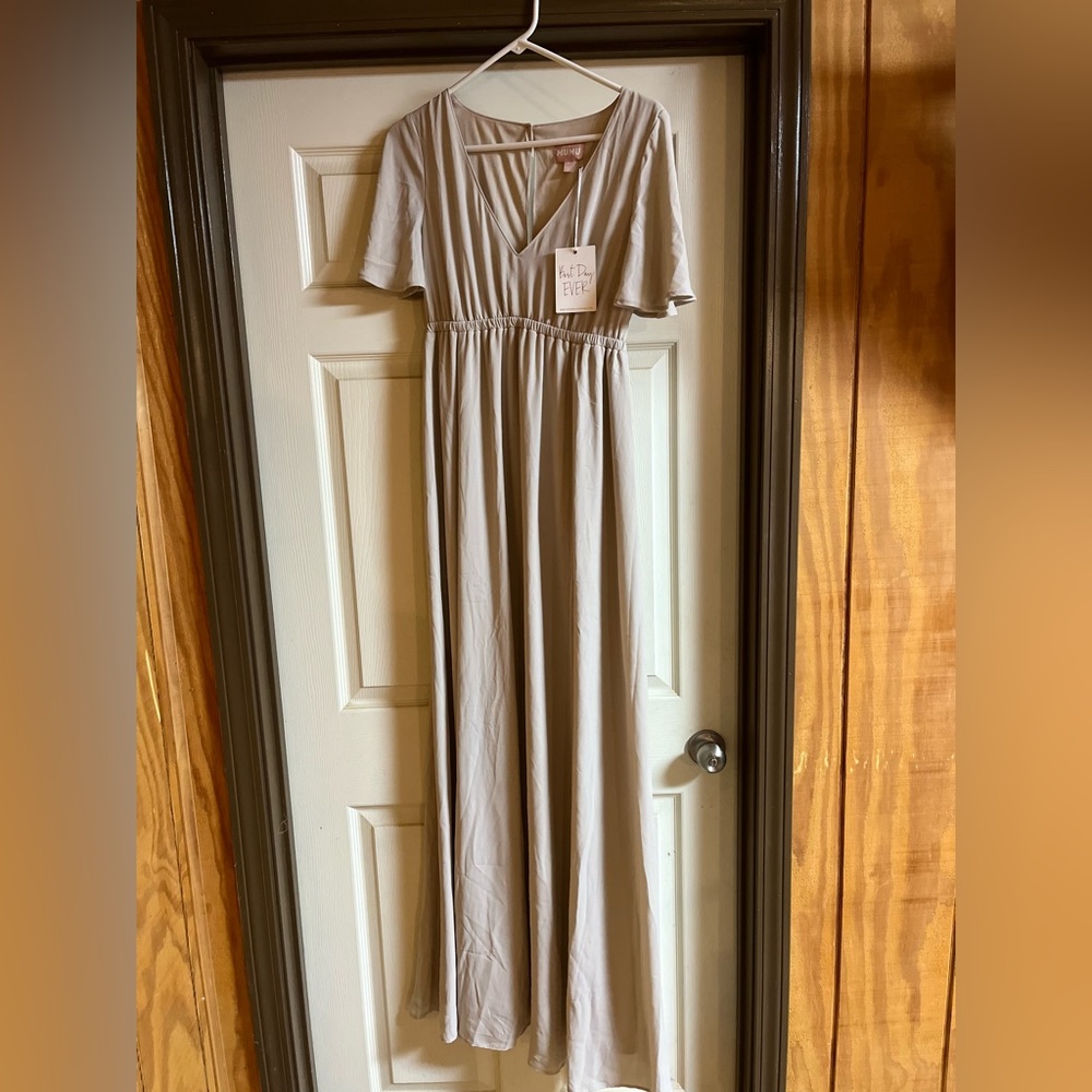 Show Me Your Mumu! Emily Empire Maxi Dress. Show Me The Ring Crisp.